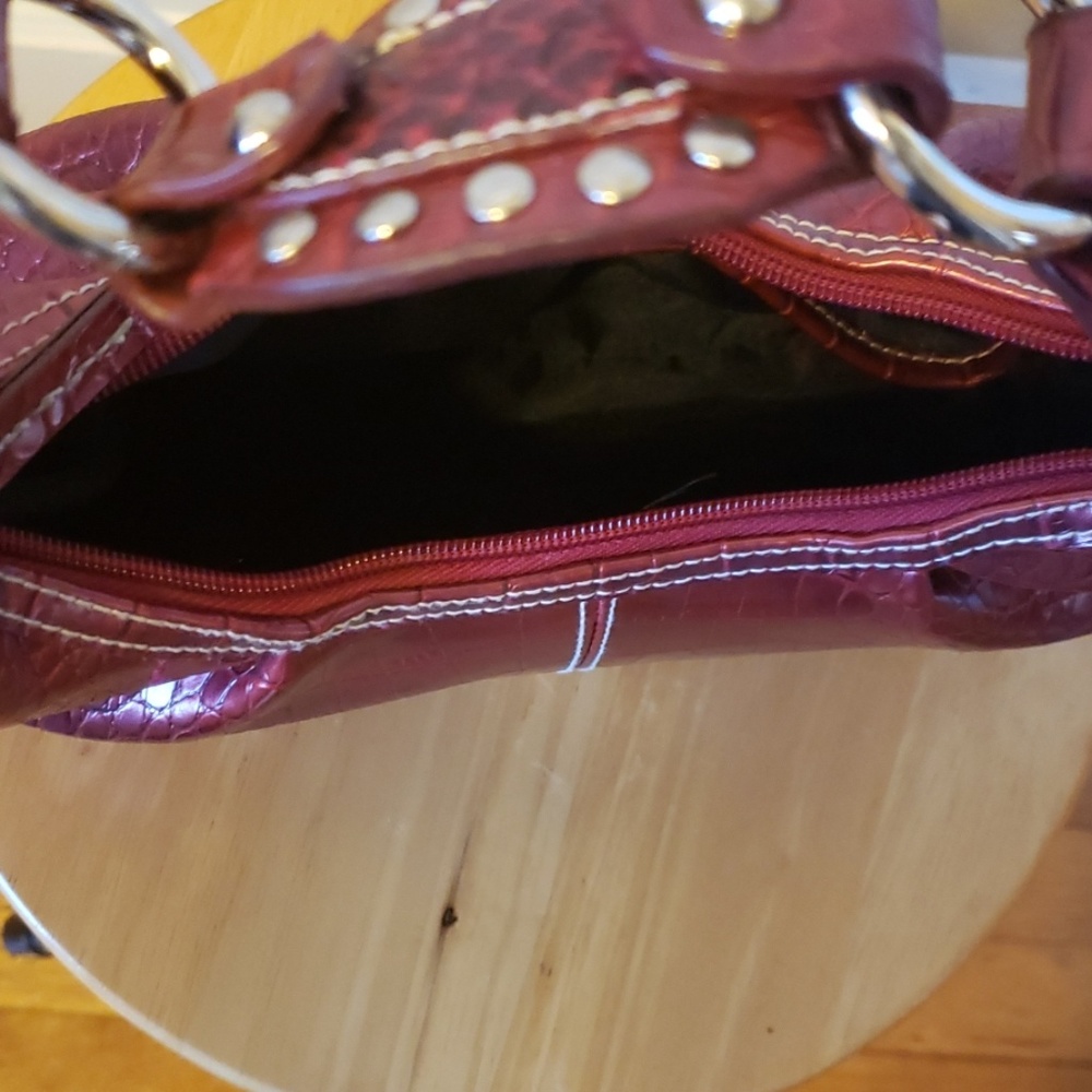 Handbag - Picture 7 of 8